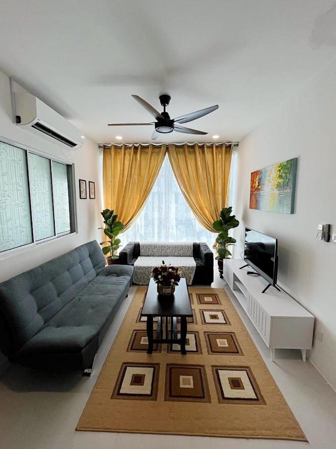 Aina Homestay, Metrocity Kuching Luaran gambar